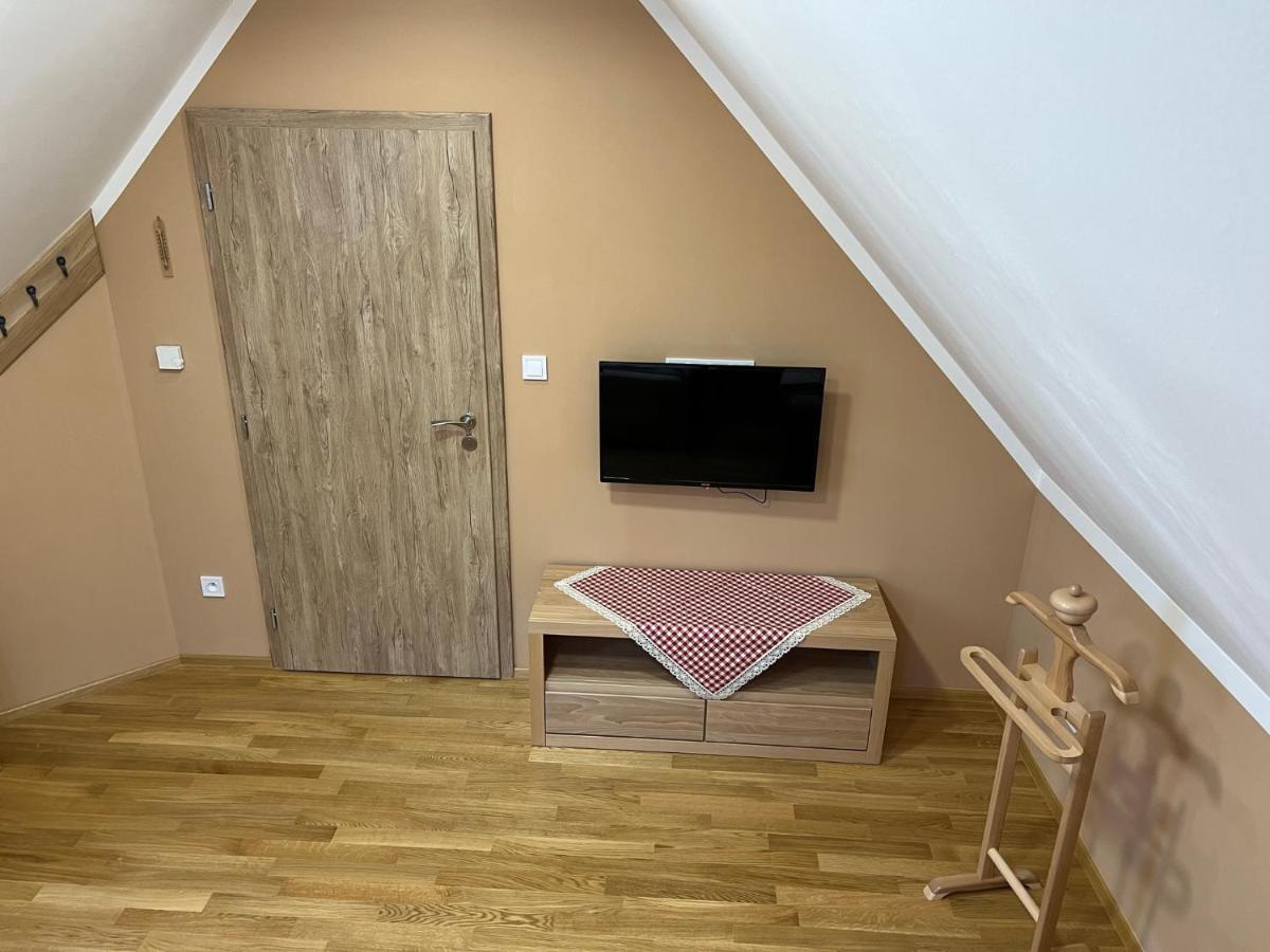 Penzion Arrow Lesna  Exterior foto